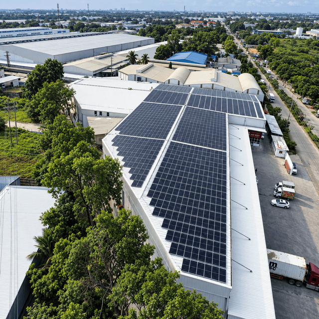 Commercial warehouse solar system installation
