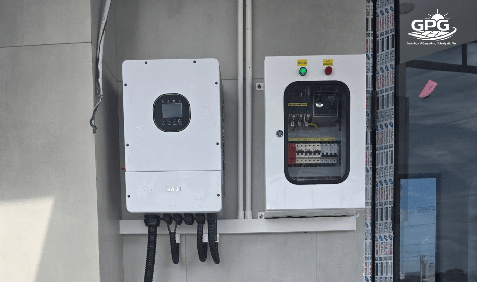 Hệ thống điện mặt trời Hybrid do GPG Solar lắp đặt