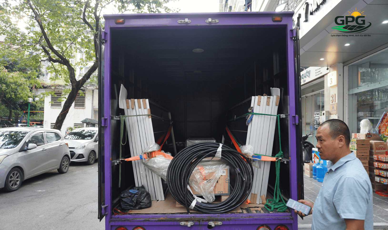 Lựa chọn biến tần hybrid thông qua nhu cầu sử dụng